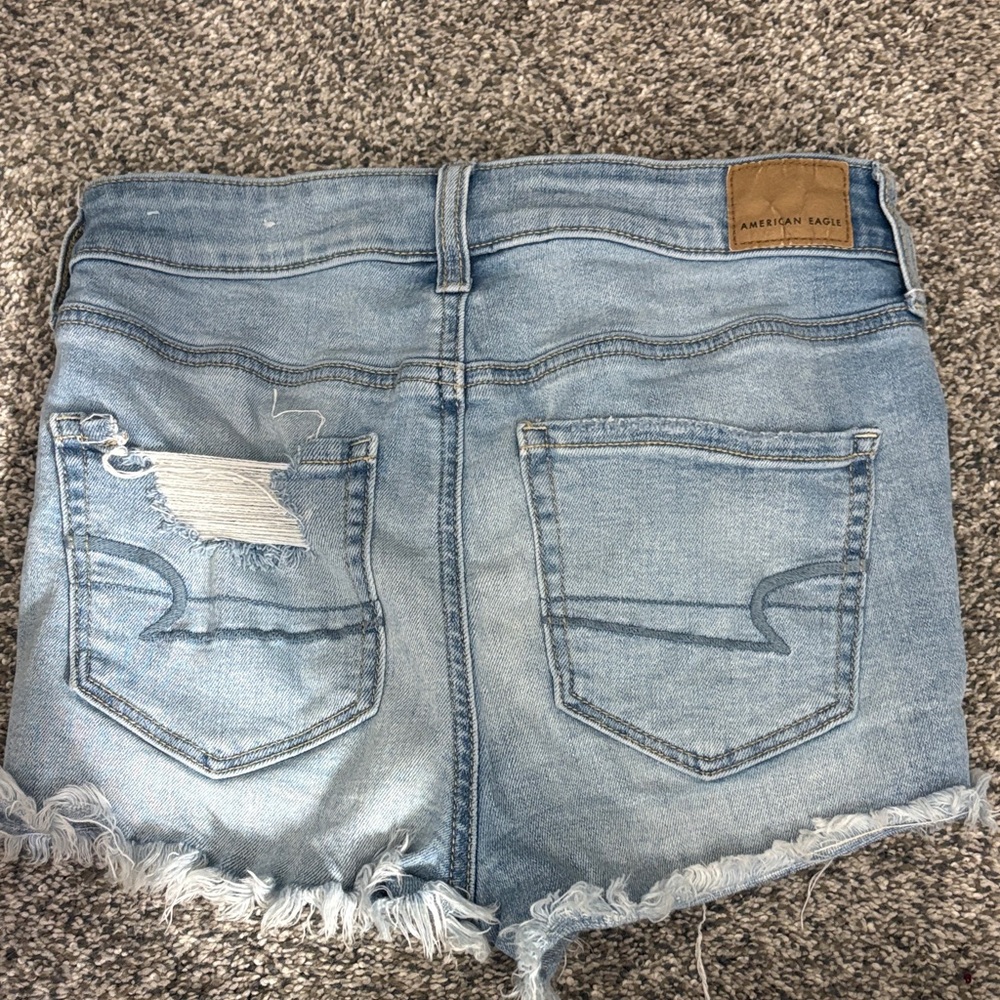 American Eagle Outfitters Light Blue Distressed Jean Shorts - Picture 3 of 3